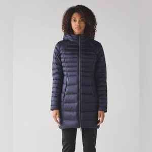 Lululemon Brave The Cold Jacket in Deep Indigo Navy Blue Size 6 Goose Down Parka